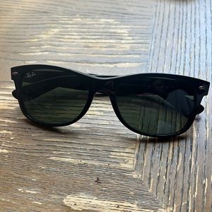 RAY BANS SUNGLASSES